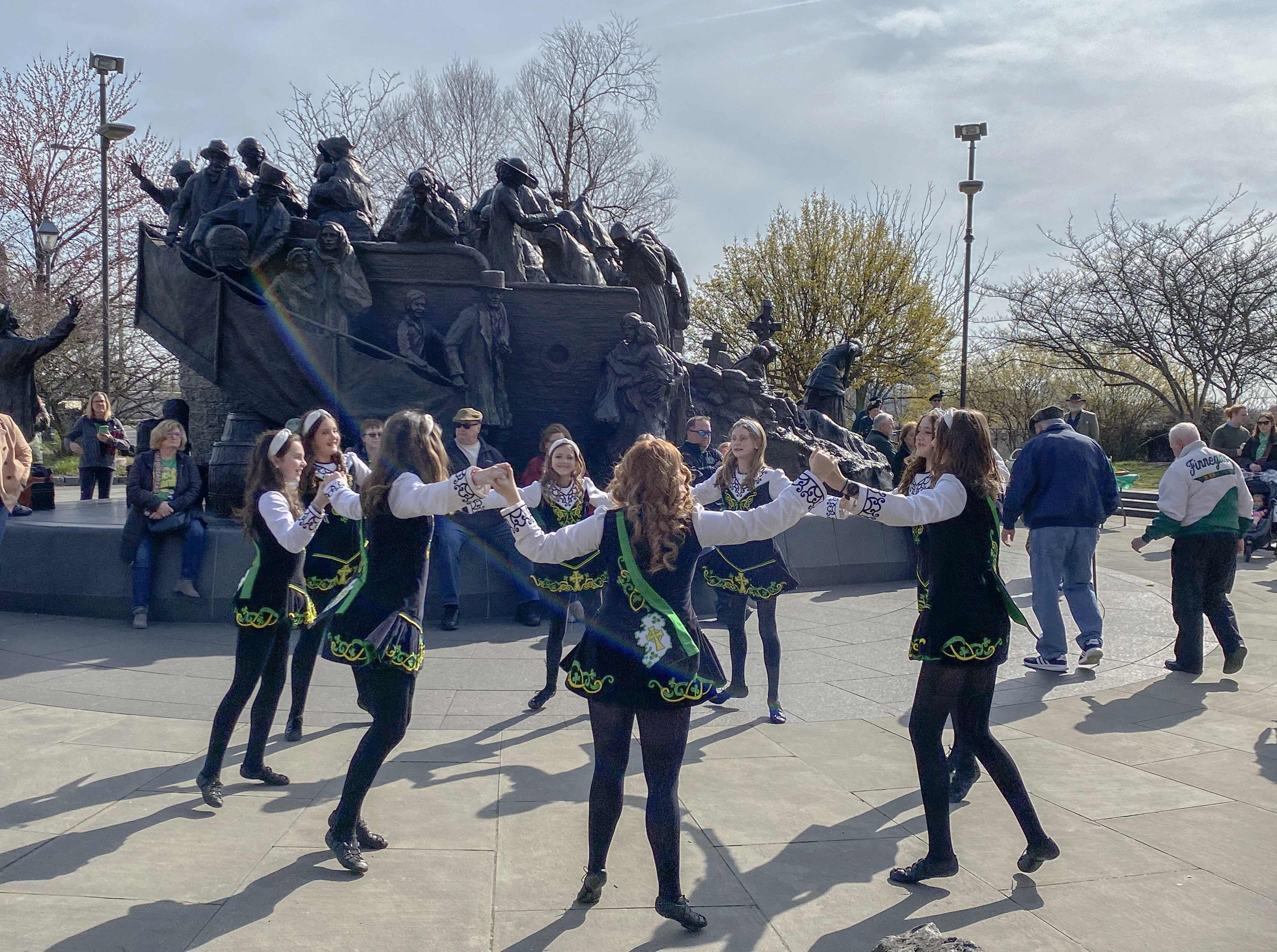 Irish dancers at the memorial