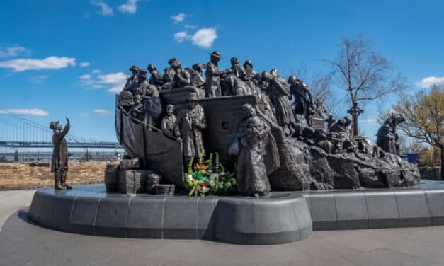 Closing Ceremony for the Memorial